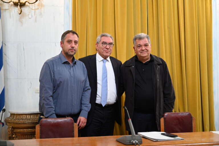 Εξελέγη το νέο Προεδρείο του Περιφερειακού Συμβουλίου Αττικής – Πρόεδρος ο Βασίλειος Καπερνάρος