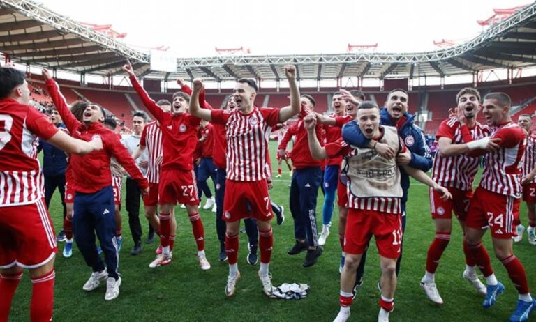 Το ποδόσφαιρο στην Ελλάδα ΑΝΑΠΝΕΕΙ ΑΚΟΜΗ: Στους 16 της UEFA Youth League η Κ-19 του ΟΛΥΜΠΙΑΚΟΥ