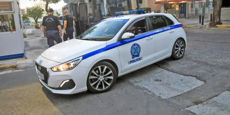 Δέσμευση του Δημάρχου Κώστα Μαραγκάκη για τη διεκδίκηση από το Υπουργείο Προστασίας του Πολίτη, μέτρων αντιμετώπισης της υποστελέχωσης των τμημάτων της ΕΛΑΣ και της έξαρσης της παραβατικότητας στη περιοχή