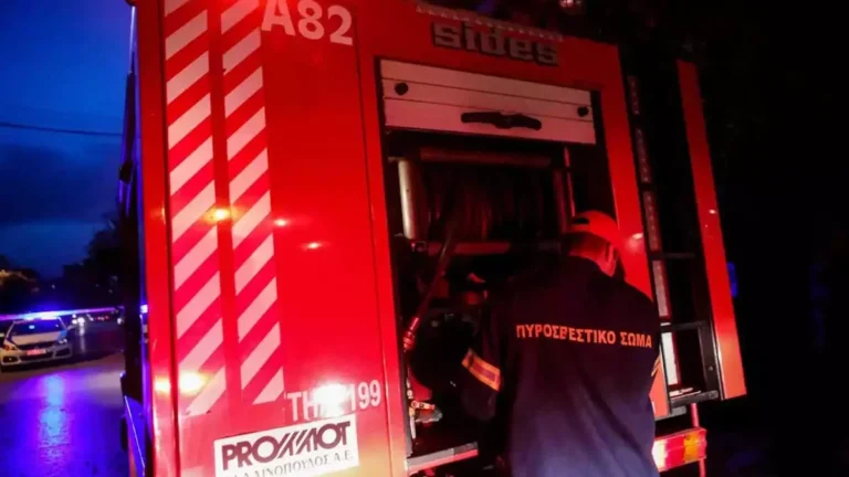 EKTAKTO: Φωτιά στα Jumbo στον Πειραιά – Εκκενώνεται το κτίριο, ισχυρές δυνάμεις στο σημείο