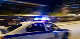 Νίκαια: Στις φλόγες όχημα που ανήκει σε σωφρονιστικό υπάλληλο – Εντοπίστηκε και χειροβομβίδα